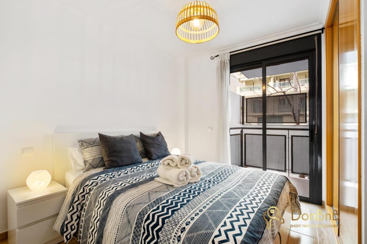 Cozy With Sea View And Private Parking In Appartement Fuengirola